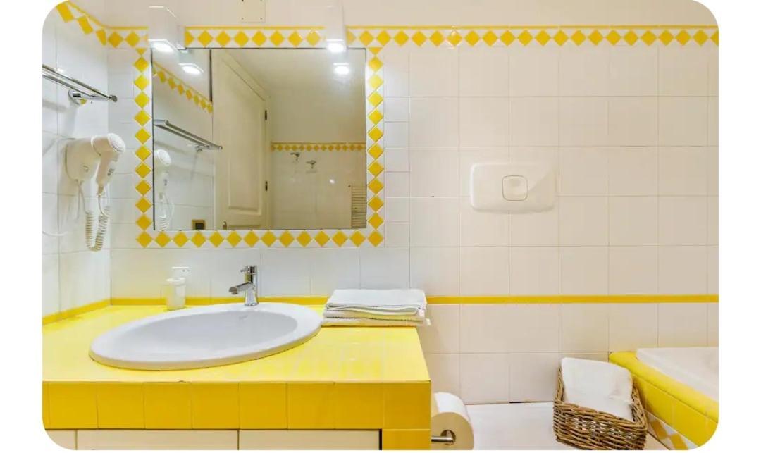 queen 24 Tarento Habitación foto
